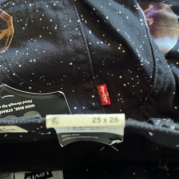 NWT Levi's X Star Wars | 501 Original Cropped Jeans Galaxy All Over 25X26/Sz 2 - Picture 11 of 16